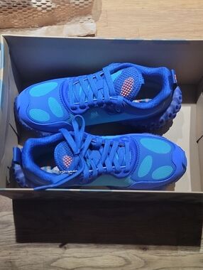 SPUNGE  Osmosis Blue/Light Blue/Orange Sneakers, Womens 7.5, Mens 6